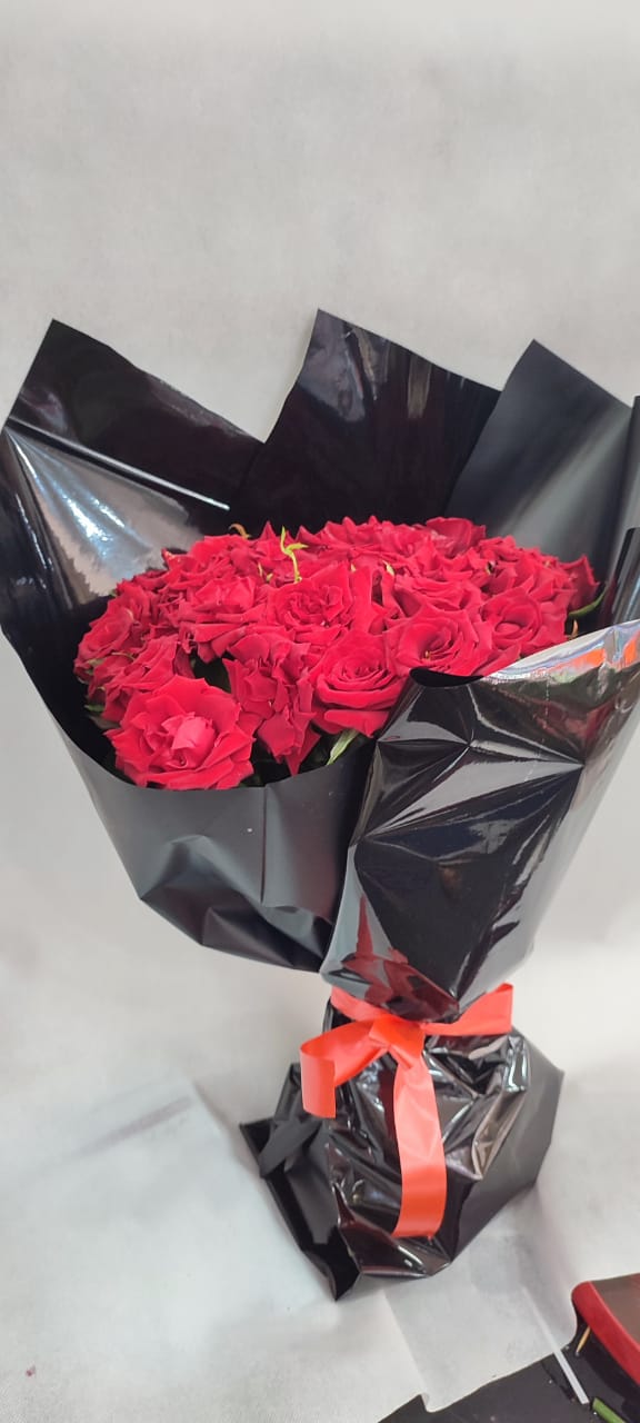 Red roses bouquet