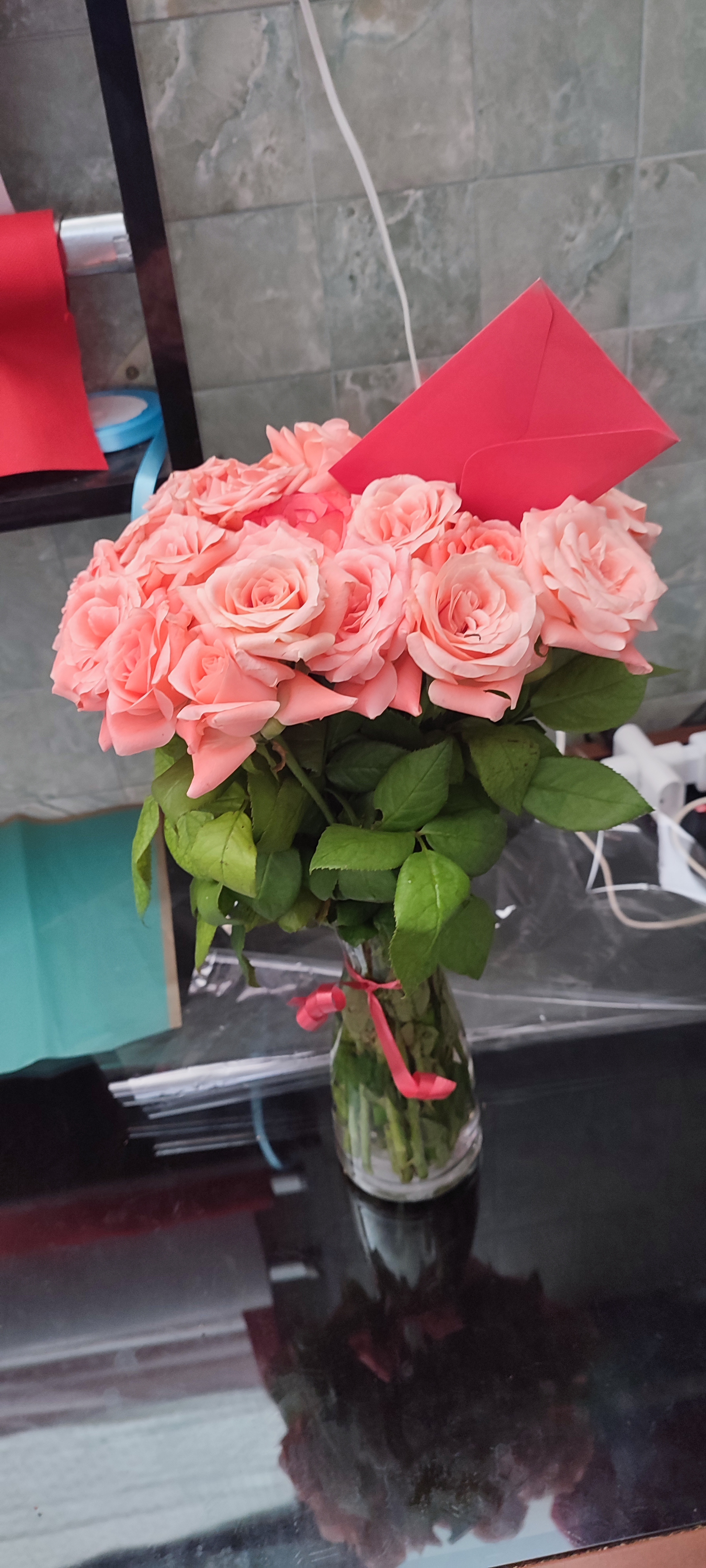 A gift of roses